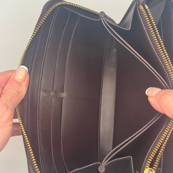 Louis Vuitton Vernis Maroon Patent Leather Zippy Wallet - Picture 16 of 16